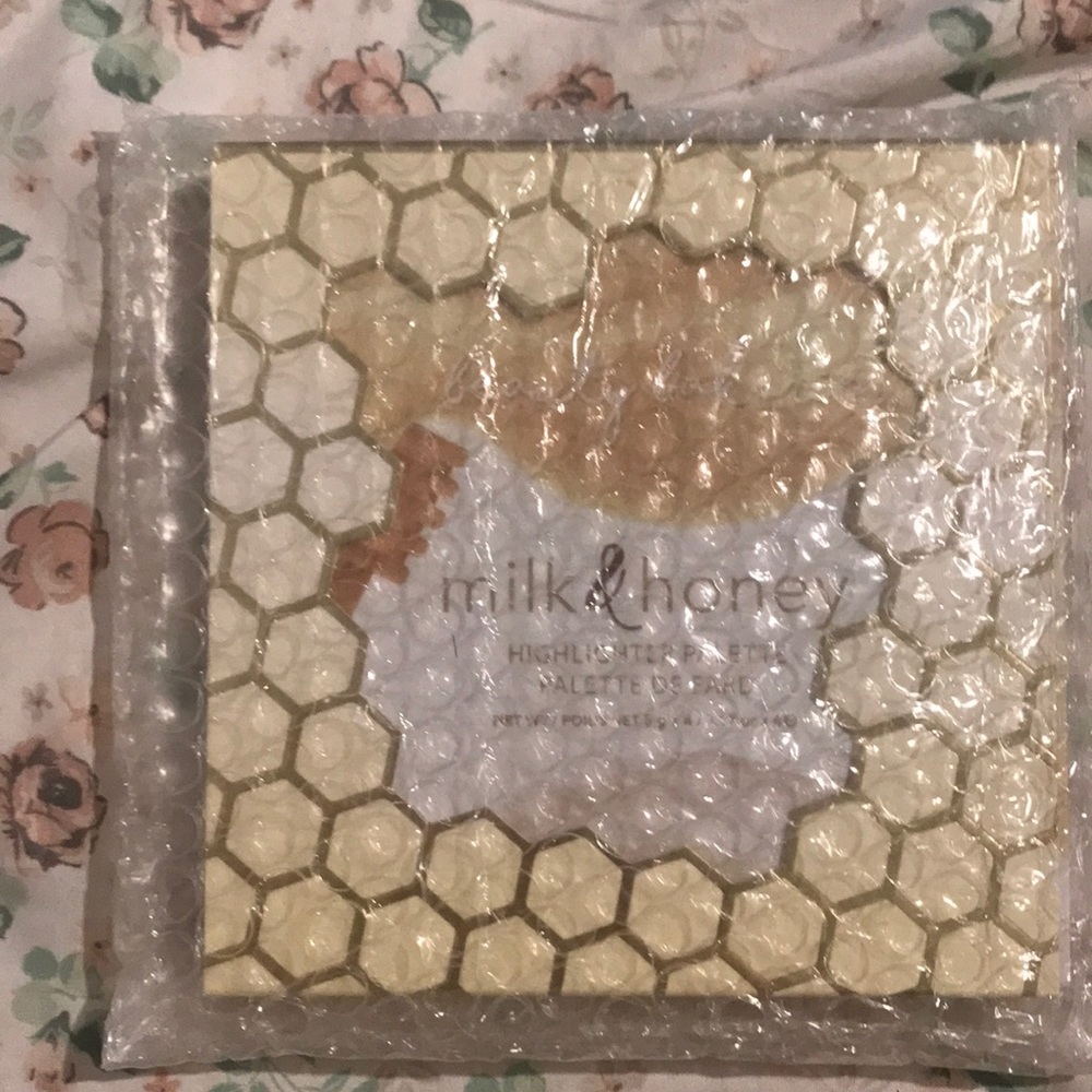 Beauty Bakerie Milk & Honey Palette